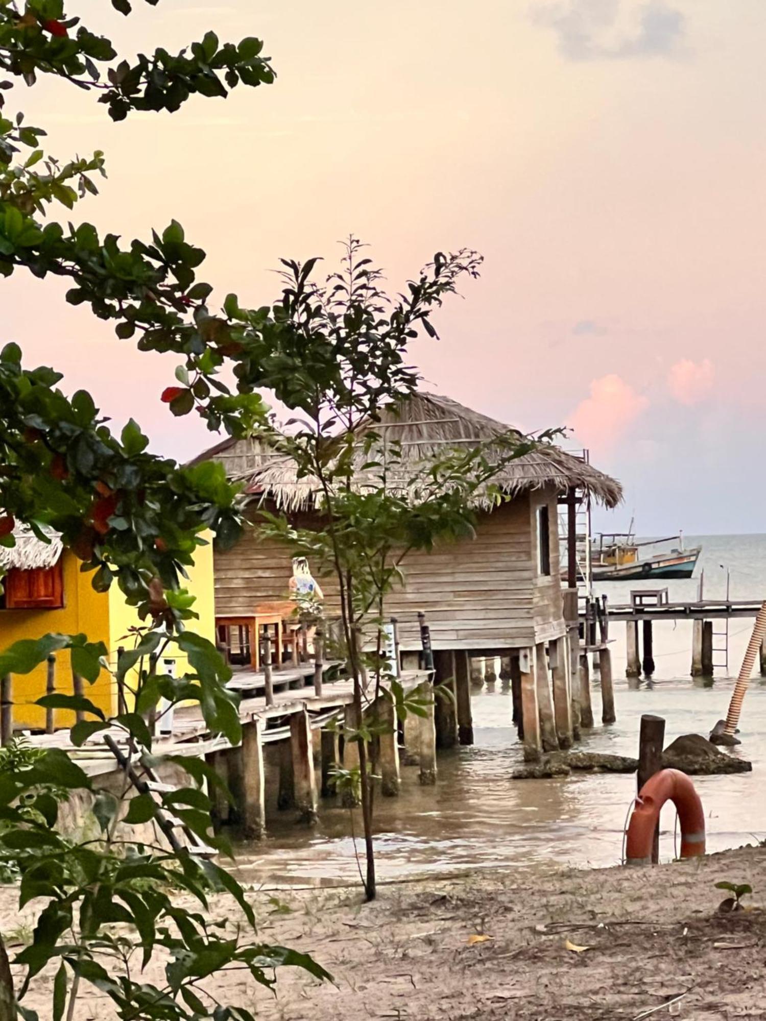 Freedom Beach Resort Phu Quoc Exterior photo